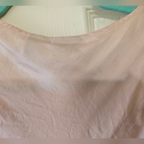 Pink Silk Sleeveless Top - Picture 3 of 4